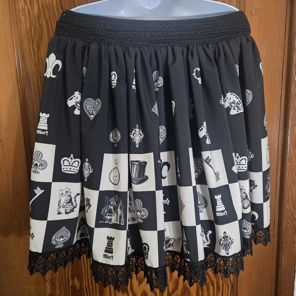 Black and White Patterned Skirt